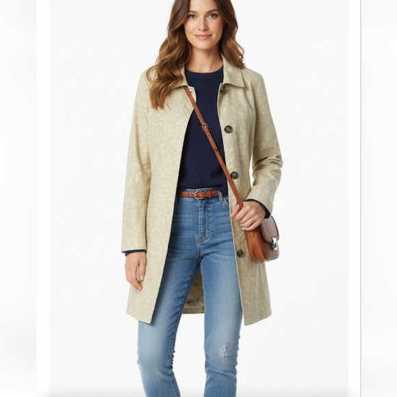 Eddie Bauer Jackets & Blazers - Eddie Bauer Light Tan Trench Coat